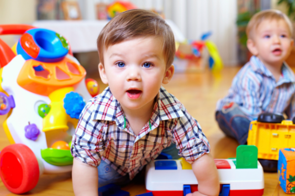 Чи варто віддавати дитину в ясла у рік: поради батькам
